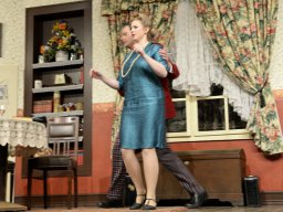 Arsen und Spitzenhäubchen (2014)