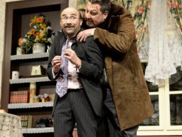 Arsen und Spitzenhäubchen (2014)