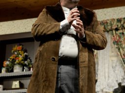 Arsen und Spitzenhäubchen (2014)