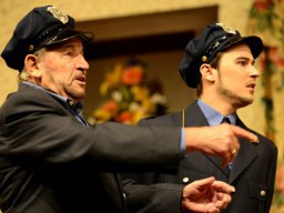 Arsen und Spitzenhäubchen (2014)
