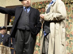 Arsen und Spitzenhäubchen (2014)