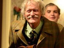 Arsen und Spitzenhäubchen (2014)