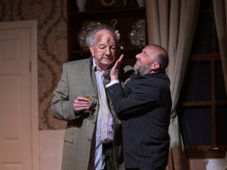 Arsen und Spitzenhäubchen (2025)