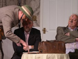 Arsen und Spitzenhäubchen (2025)