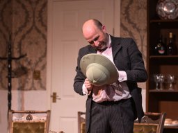 Arsen und Spitzenhäubchen (2025)