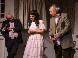 Arsen und Spitzenhäubchen (2025)