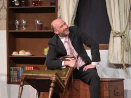 Arsen und Spitzenhäubchen (2025)