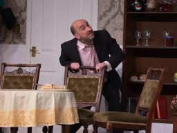 Arsen und Spitzenhäubchen (2025)