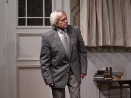 Arsen und Spitzenhäubchen (2025)