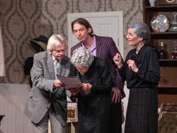 Arsen und Spitzenhäubchen (2025)