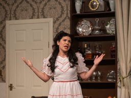 Arsen und Spitzenhäubchen (2025)